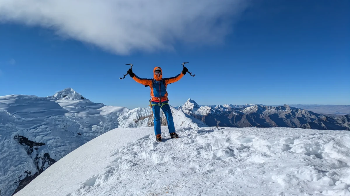 Mit myLoop auf 6.000 Meter – Expeditionserfolg am Alpamayo und Tocllaraju in Peru